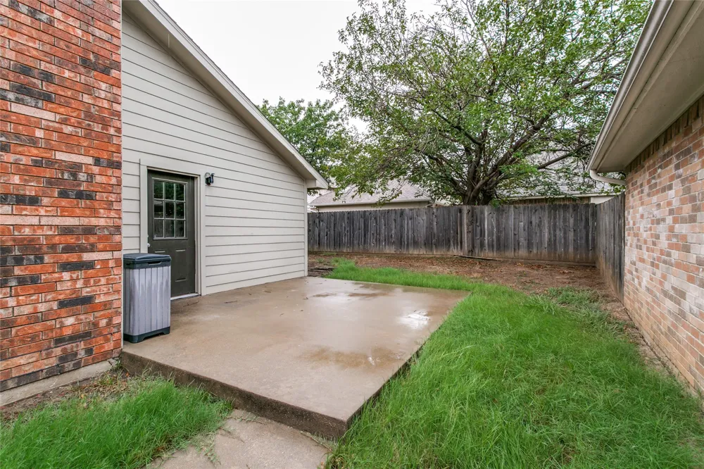 1349 Jasmine Drive Lewisville, TX 75077