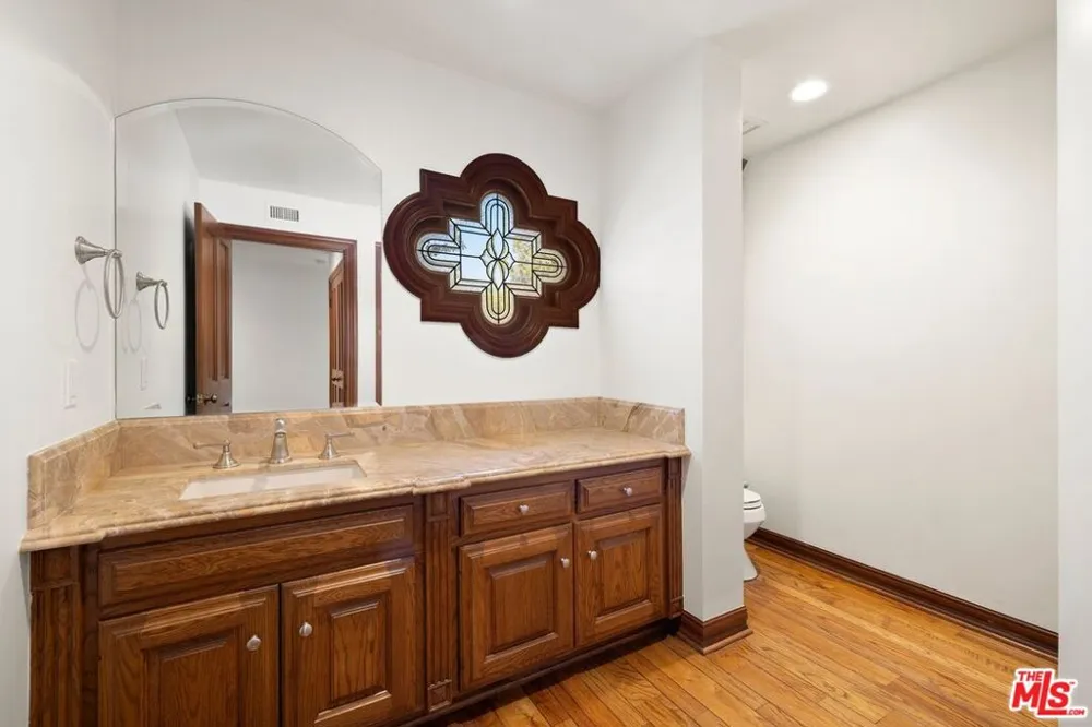 1330 Piedra Morada Drive Los Angeles, CA 90272
