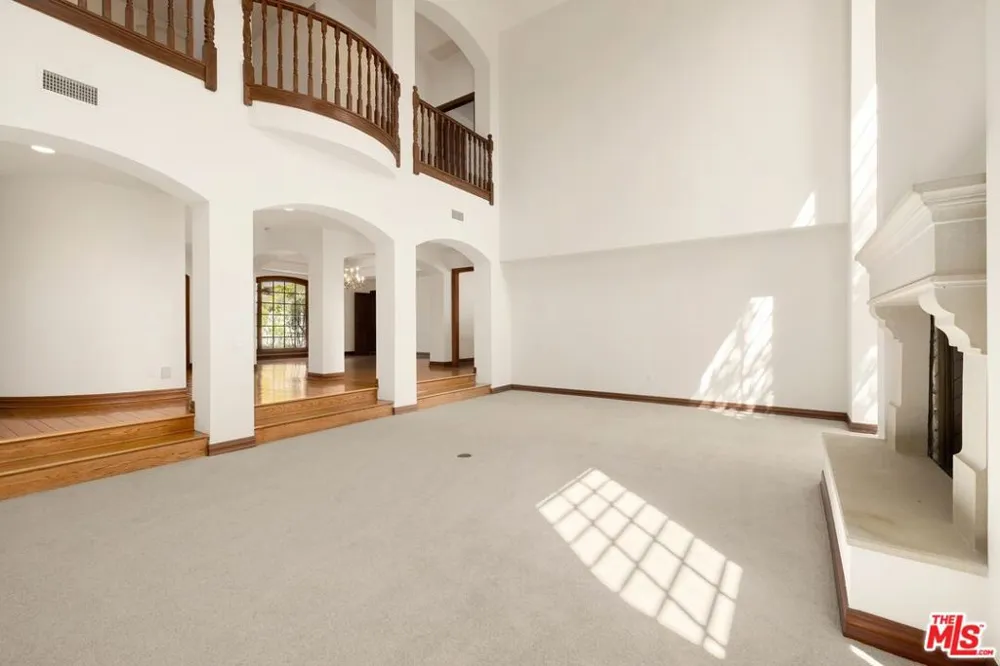 1330 Piedra Morada Drive Los Angeles, CA 90272