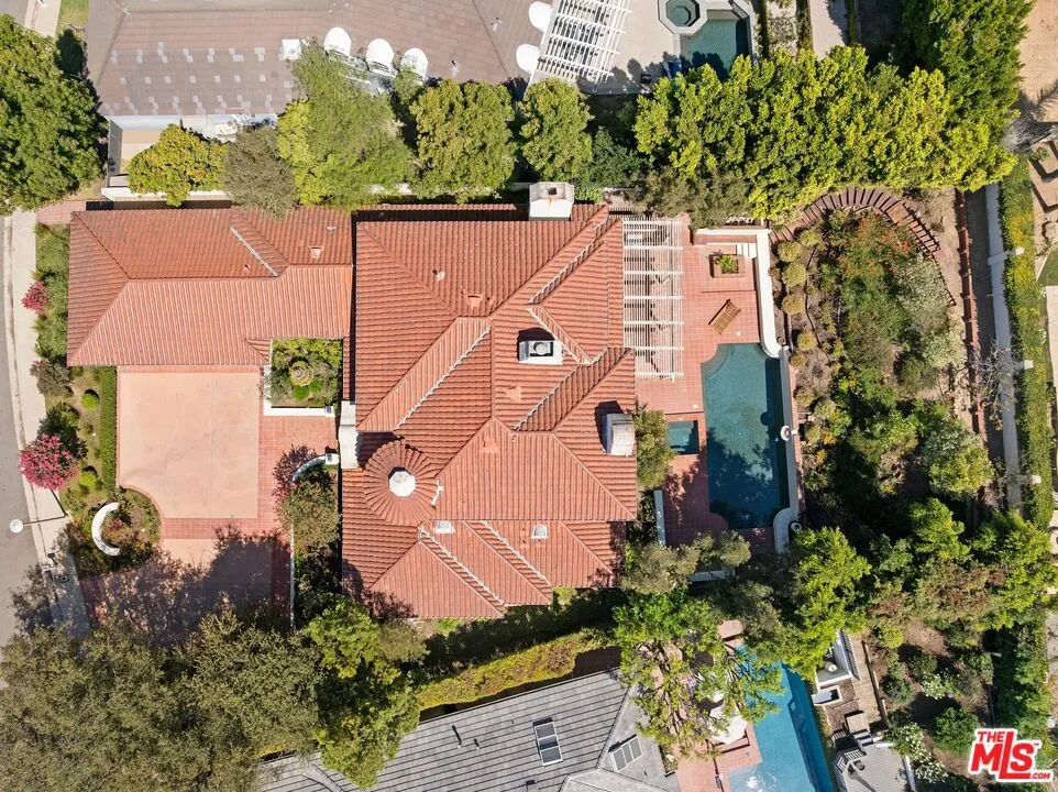 1330 Piedra Morada Drive Los Angeles, CA 90272