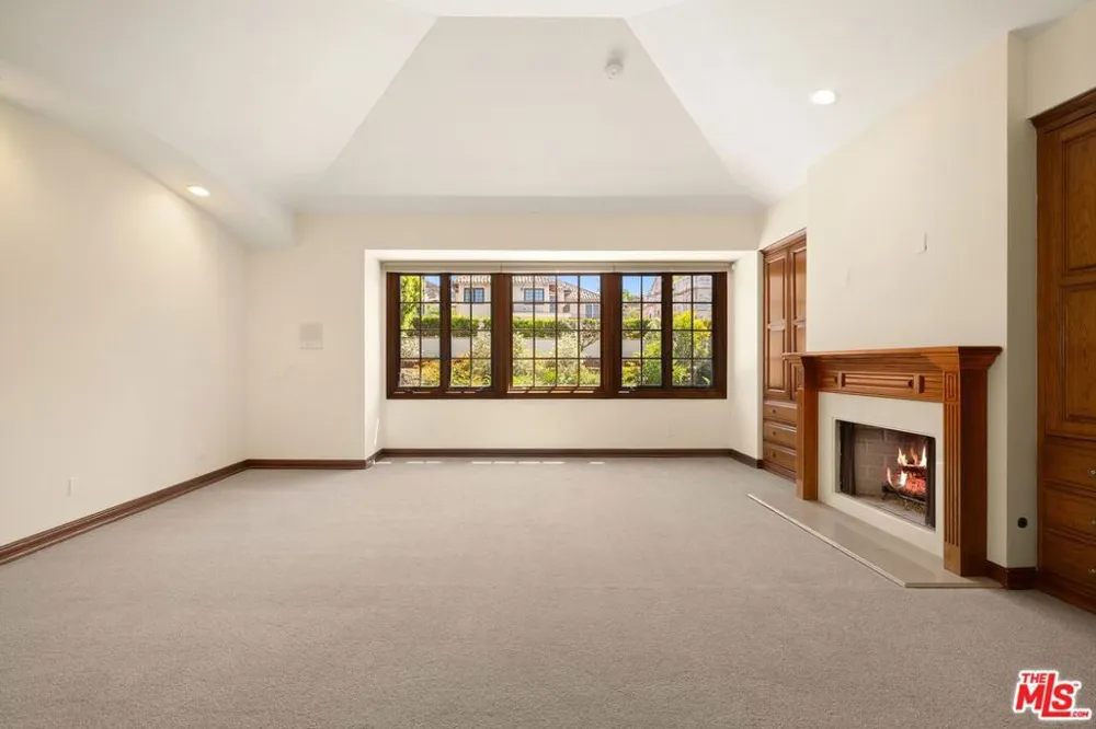 1330 Piedra Morada Drive Los Angeles, CA 90272