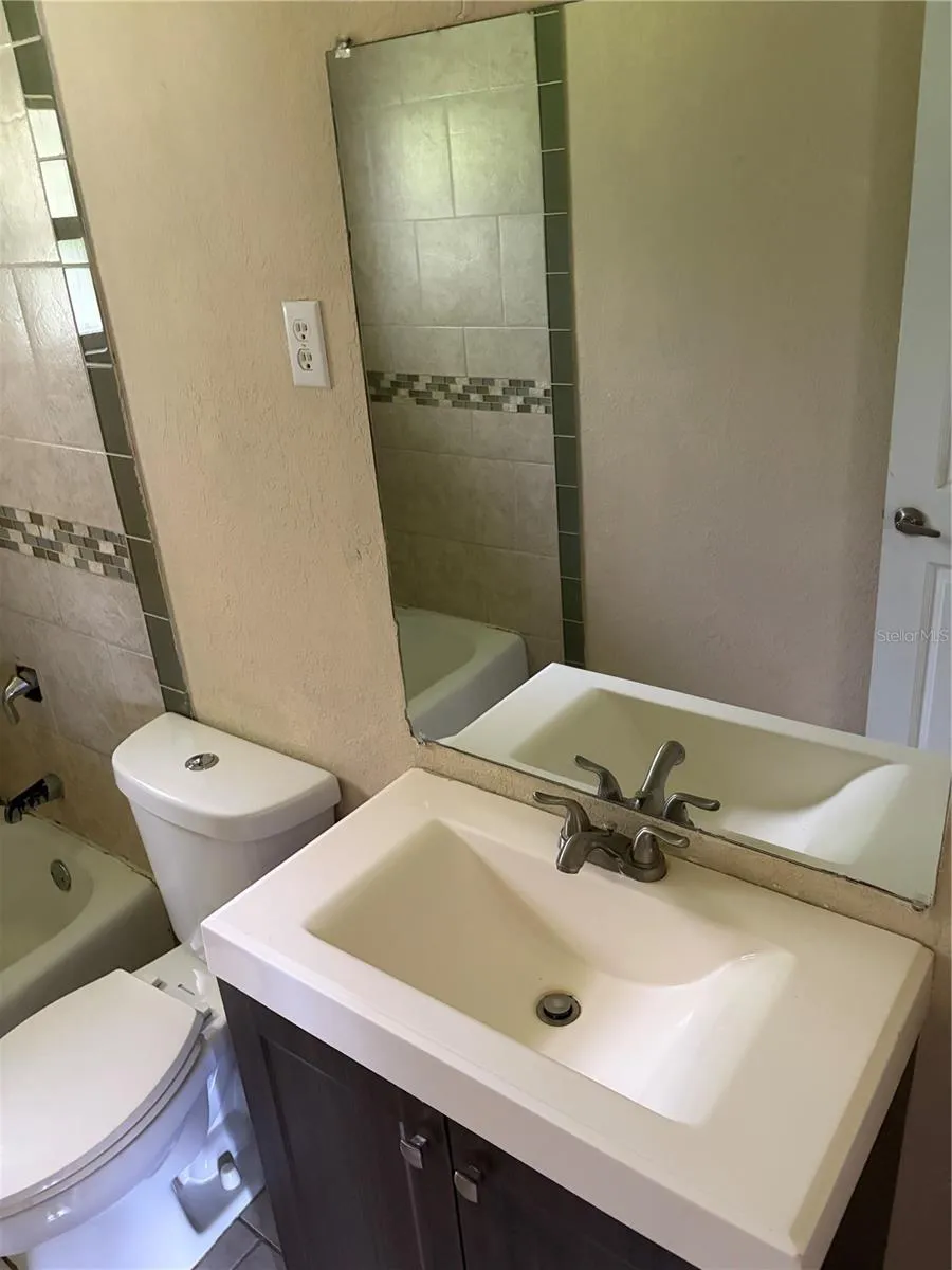 4205 NE 11TH AVENUE ocala, FL 34479