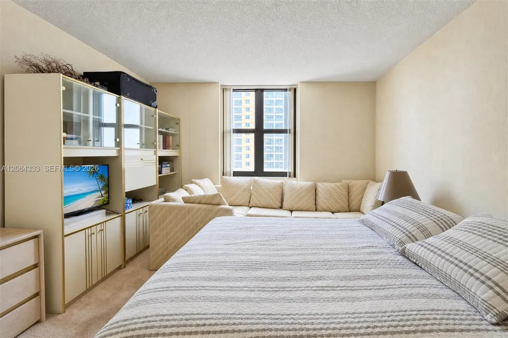 2401 S Ocean Dr #401 Hollywood, FL 33019