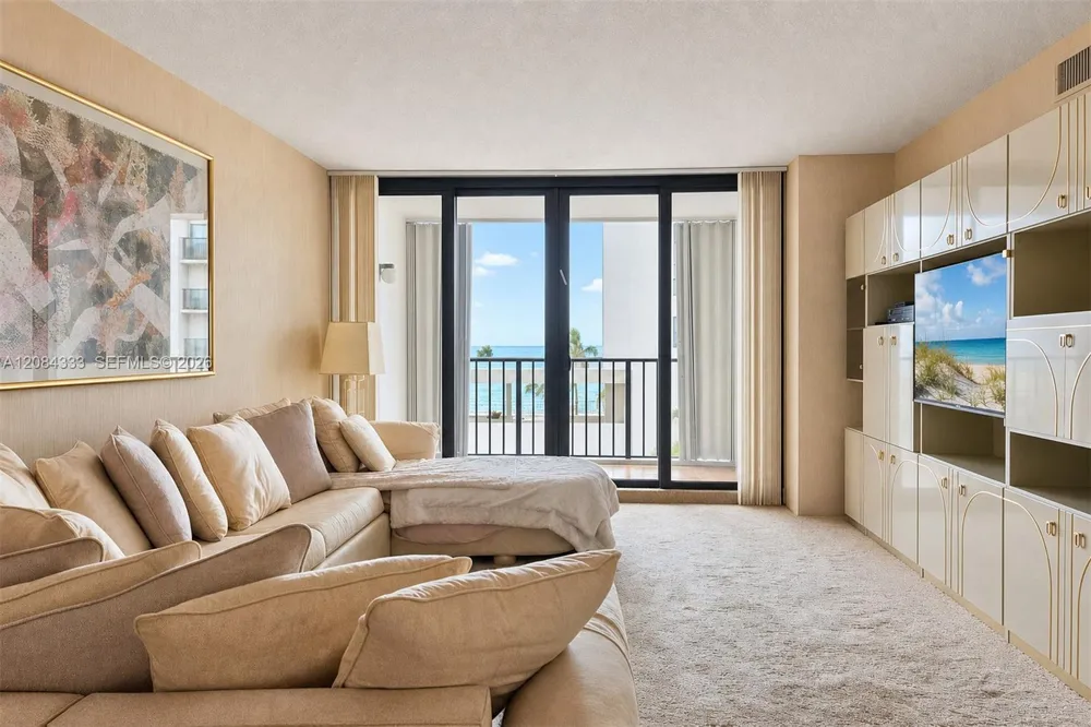 2401 S Ocean Dr #401 Hollywood, FL 33019