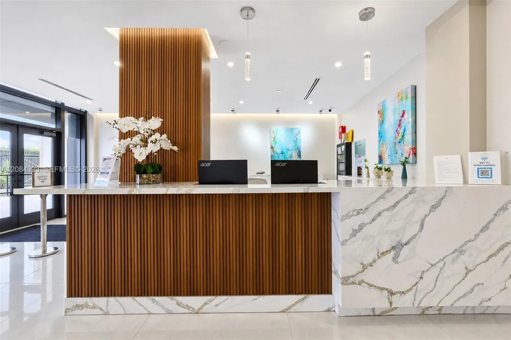 2401 S Ocean Dr #401 Hollywood, FL 33019