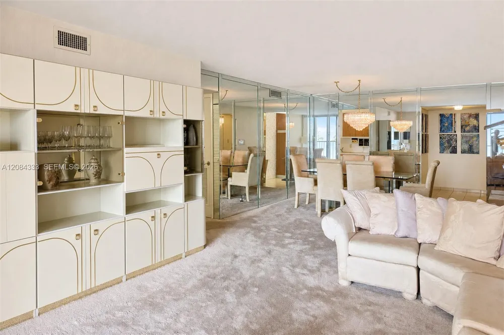2401 S Ocean Dr #401 Hollywood, FL 33019
