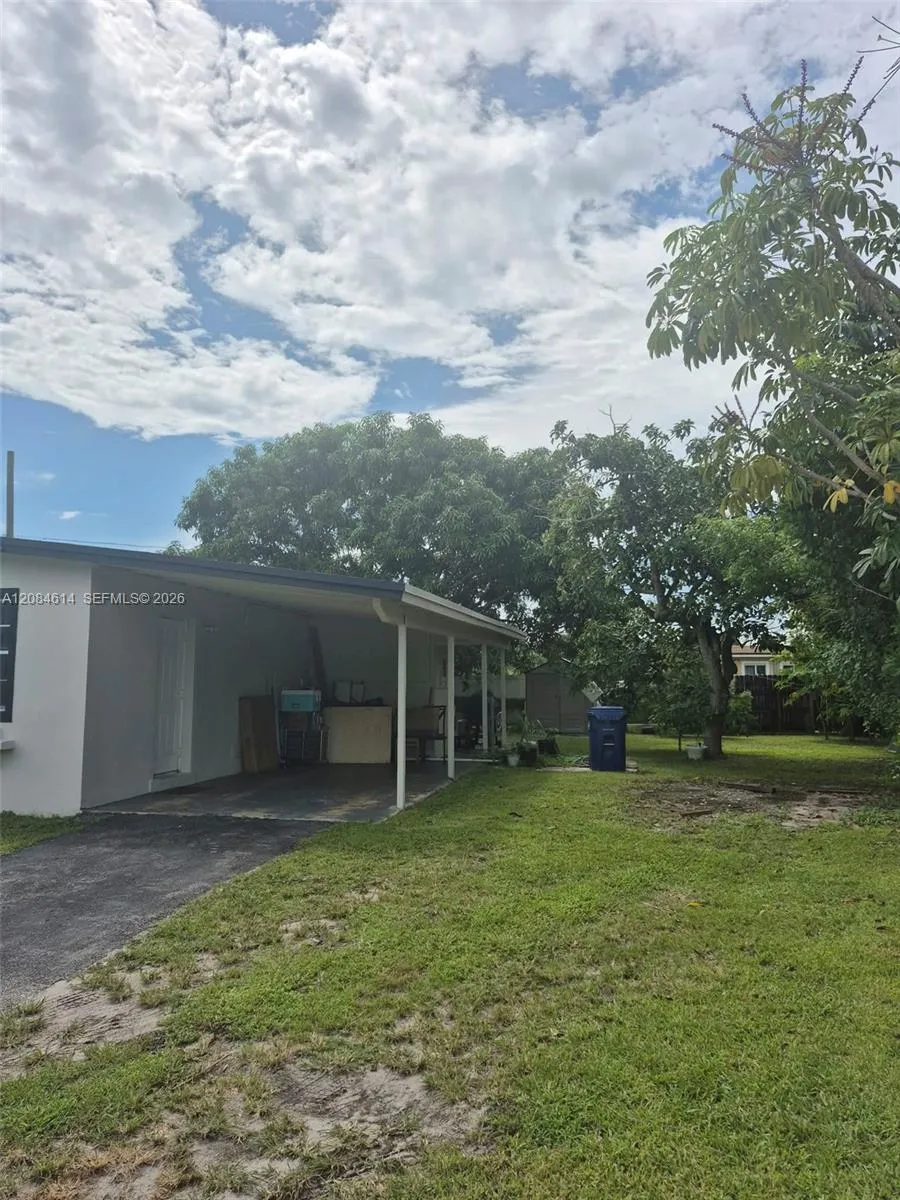 3810 NW 195th St Miami Gardens, FL 33055