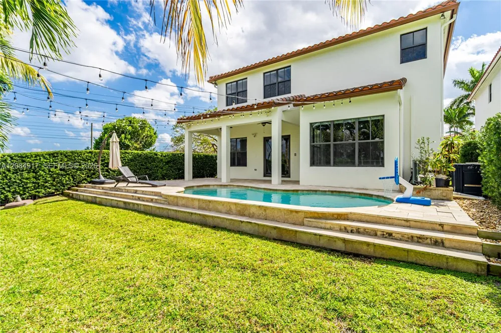 8503 NW 41st St #0 Cooper City, FL 33024