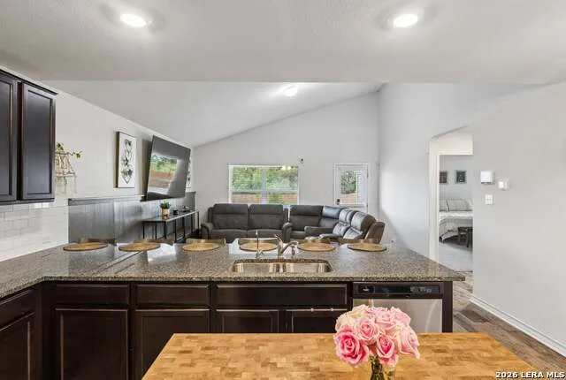 4211 LATERITE TRL San Antonio, TX 78253