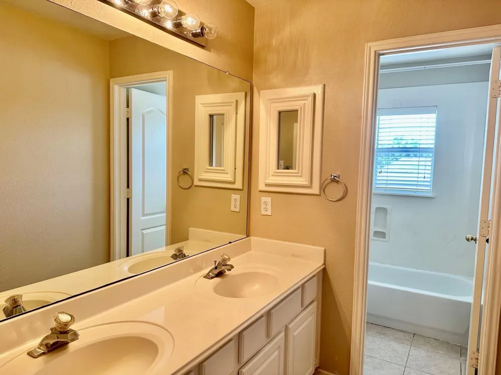 6811 Sable River Court Missouri City, TX 77459