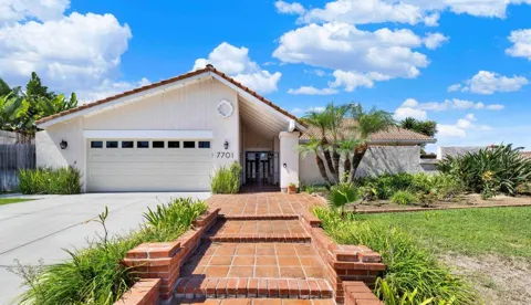 7701 Garboso Pl