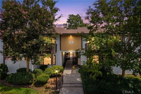 1300 W Lambert #10