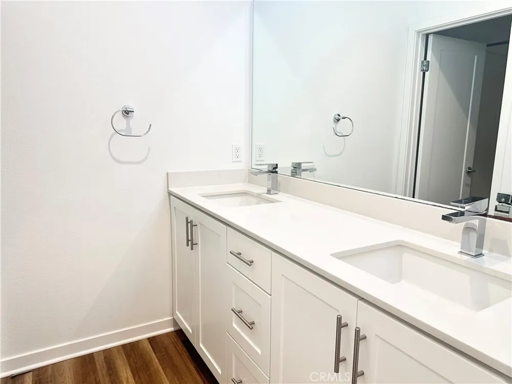 126 Schick Irvine, CA 92614