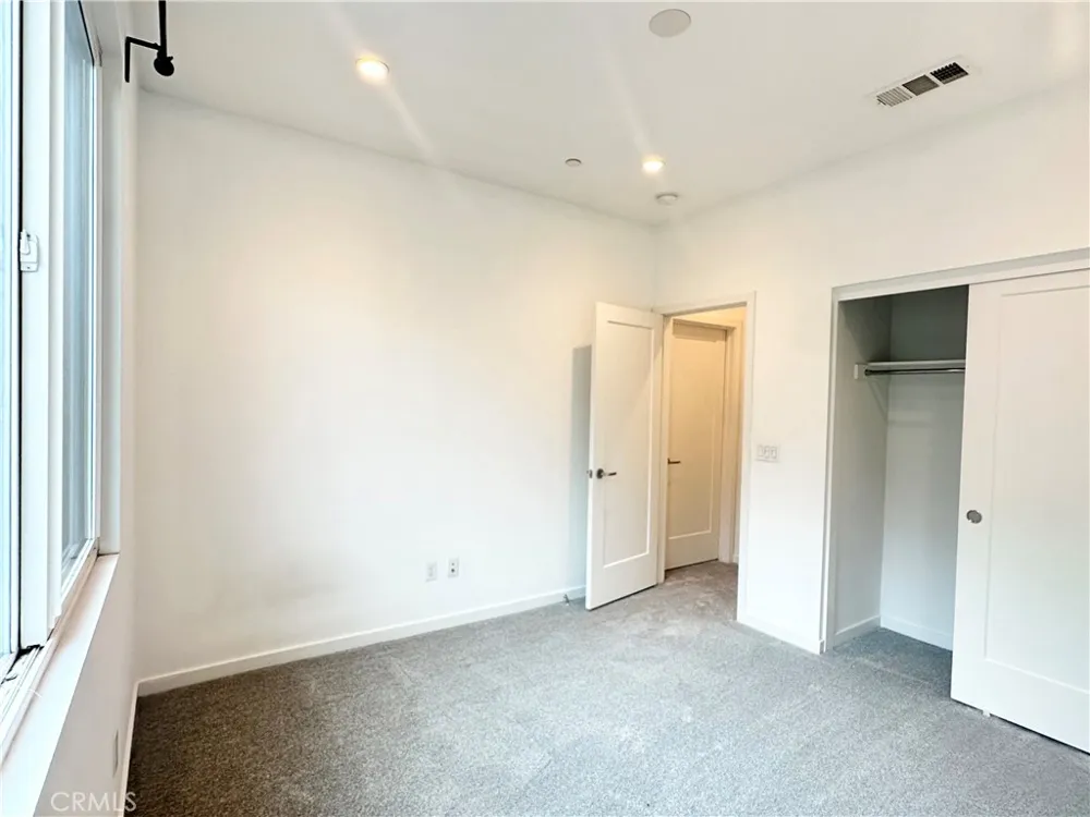 126 Schick Irvine, CA 92614