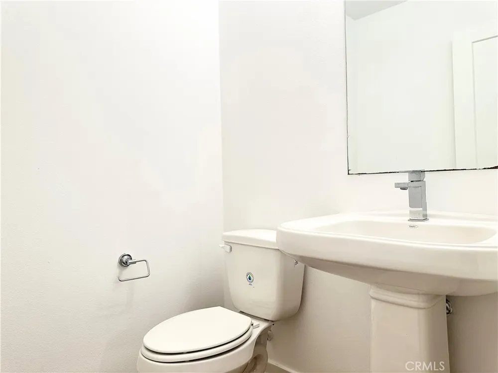 126 Schick Irvine, CA 92614