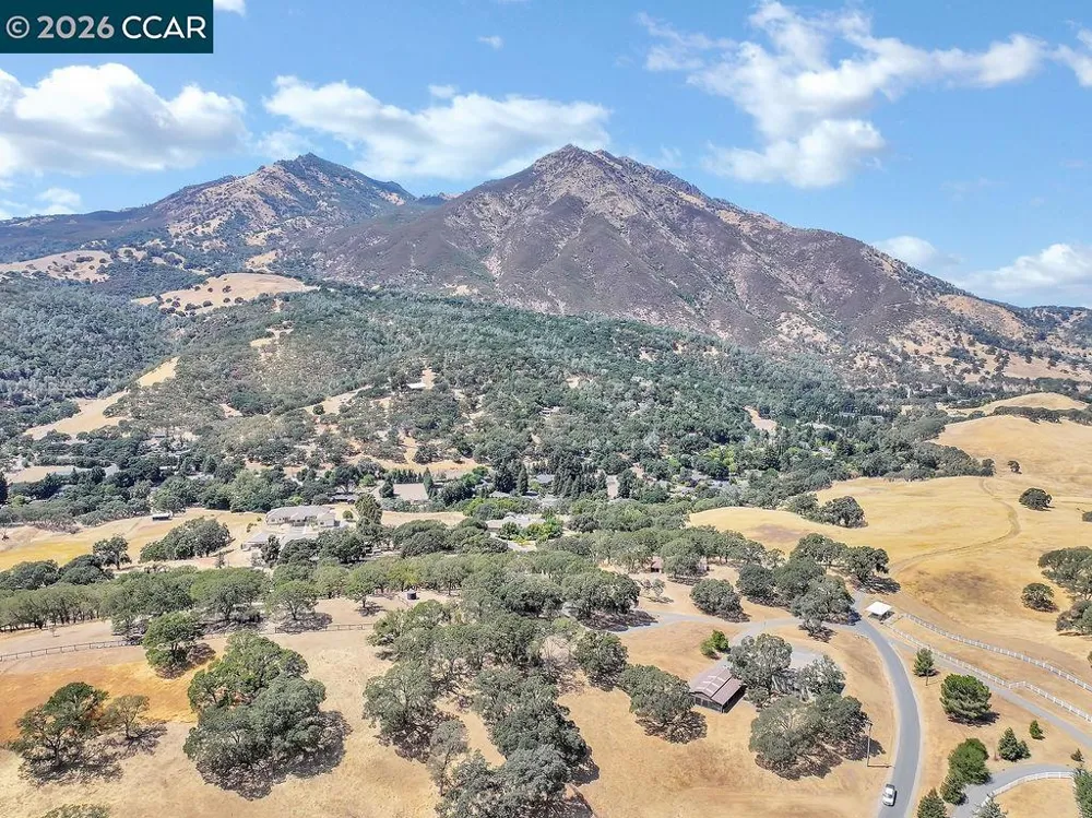 4161 Leon Dr. Clayton, CA 94517