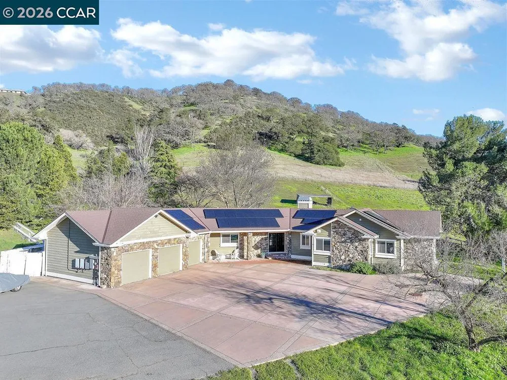 4161 Leon Dr. Clayton, CA 94517