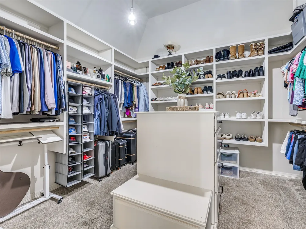 18544 E Crooked Oak Drive Owasso, OK 74055