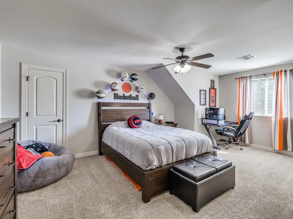 18544 E Crooked Oak Drive Owasso, OK 74055
