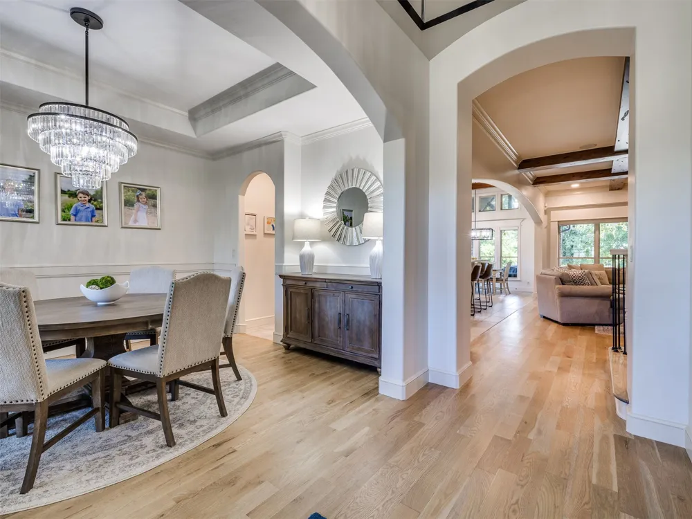 18544 E Crooked Oak Drive Owasso, OK 74055