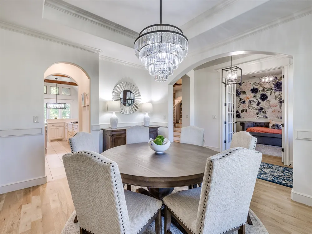 18544 E Crooked Oak Drive Owasso, OK 74055