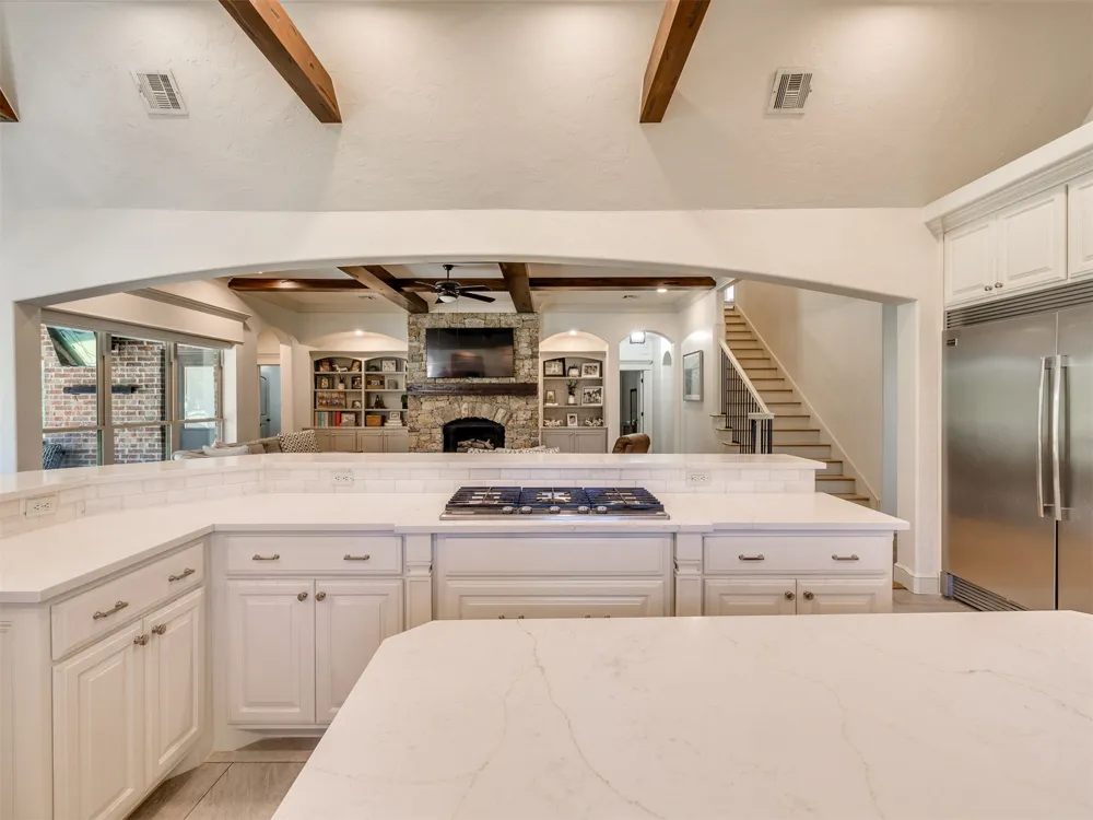 18544 E Crooked Oak Drive Owasso, OK 74055