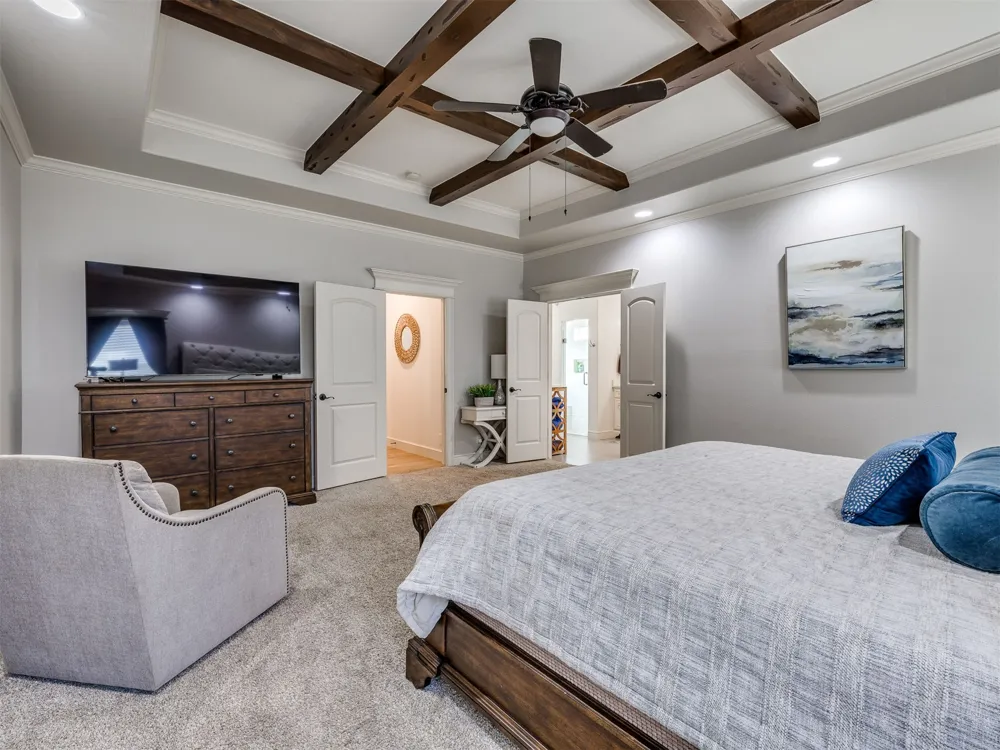 18544 E Crooked Oak Drive Owasso, OK 74055