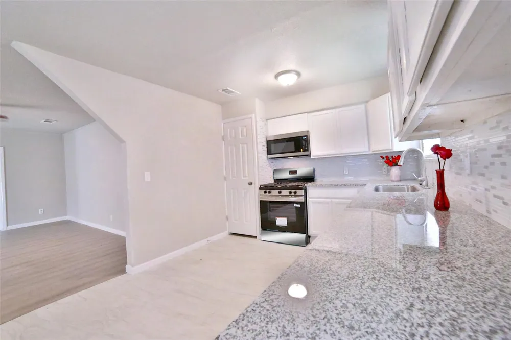 9409 Kentshire Drive Houston, TX 77078