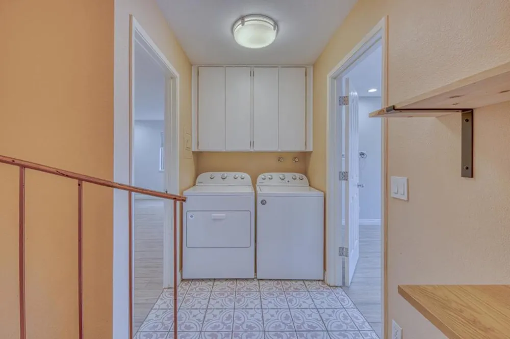 664 Terry Street Monterey, CA 93940