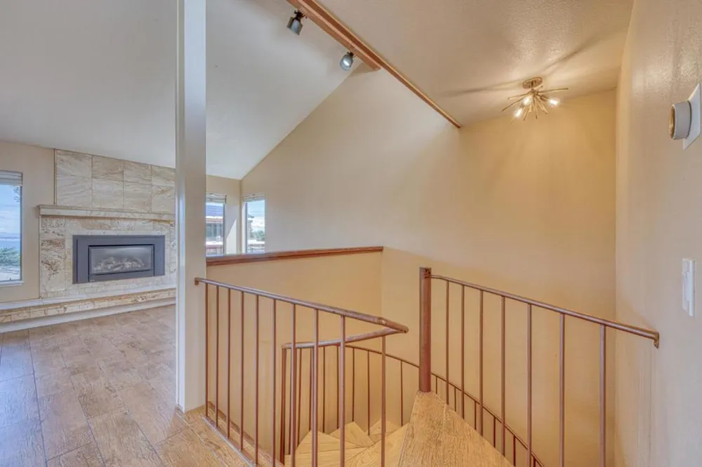 664 Terry Street Monterey, CA 93940