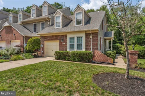 105 BERKSHIRE WAY