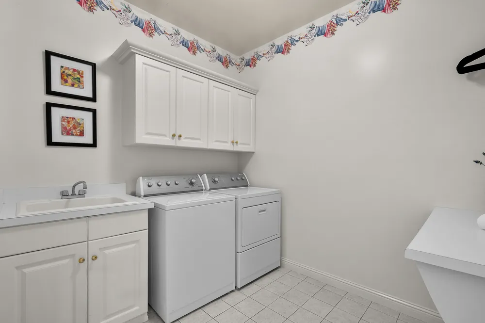 6815 Oleander Lane Portage, MI 49024