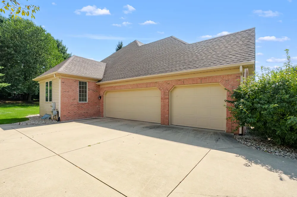 6815 Oleander Lane Portage, MI 49024