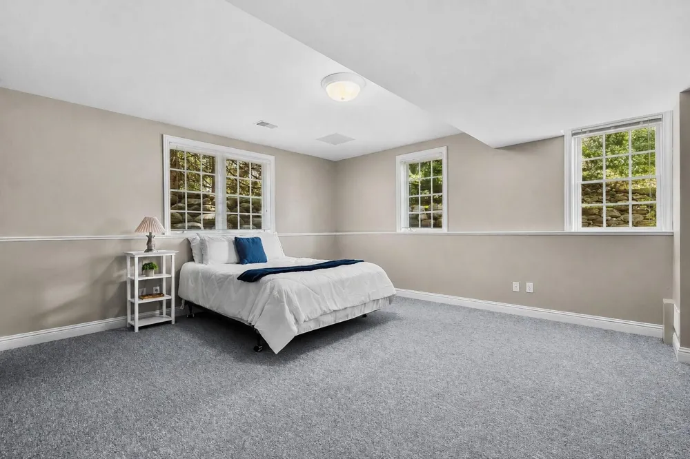6815 Oleander Lane Portage, MI 49024