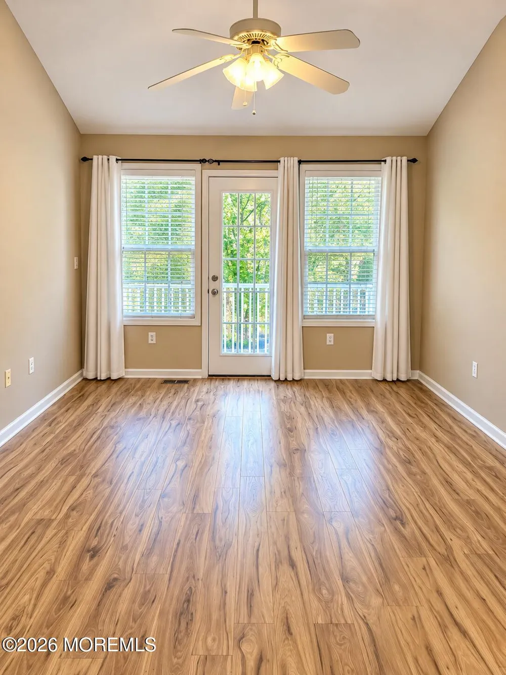 35 Ironwood Court Middletown, NJ 07748