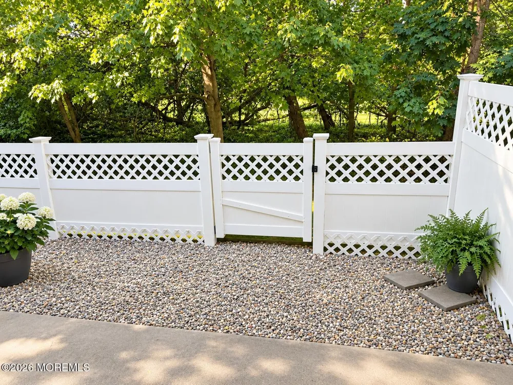35 Ironwood Court Middletown, NJ 07748