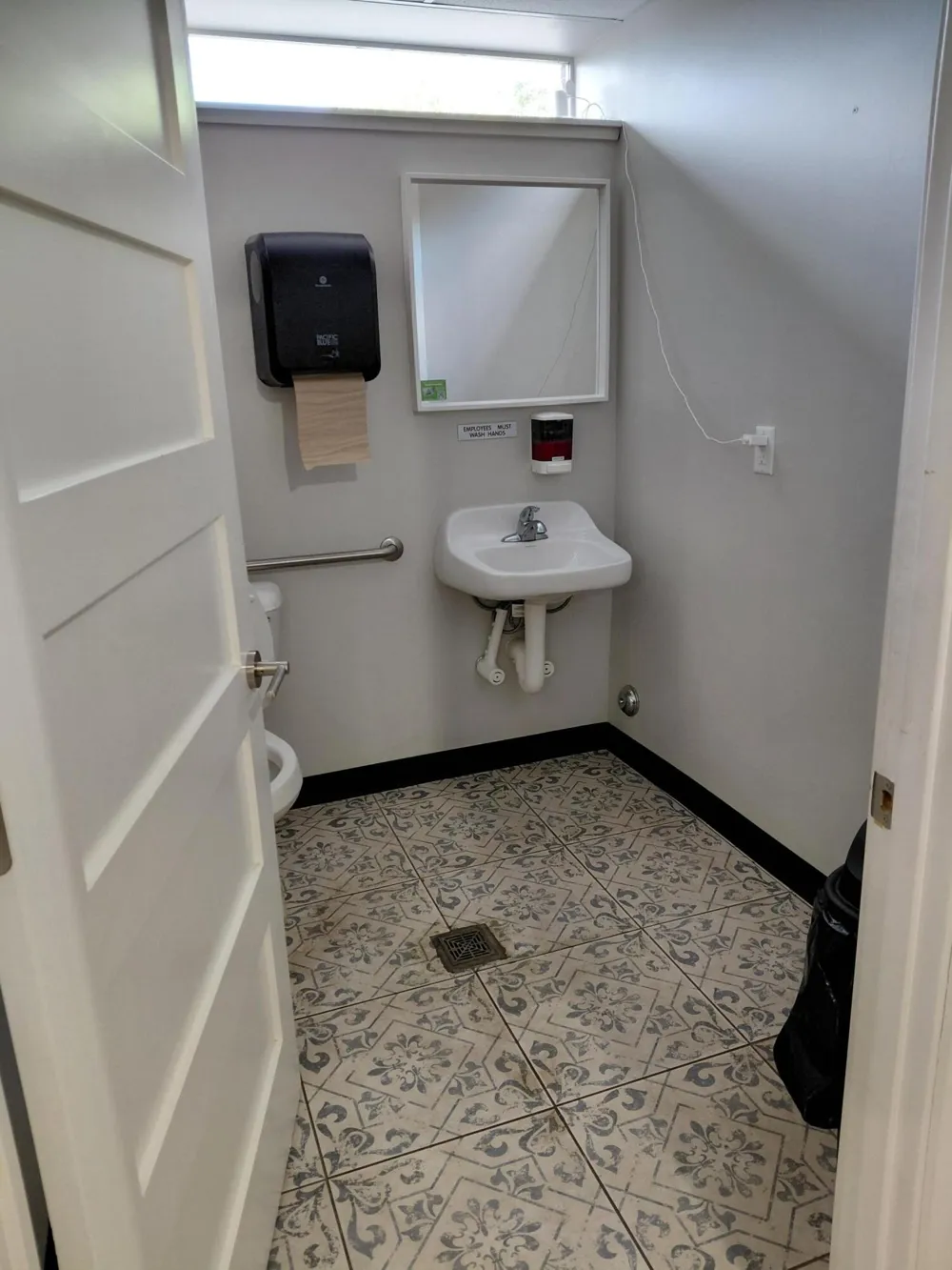15975 Eureka Road Southgate City, MI 48195
