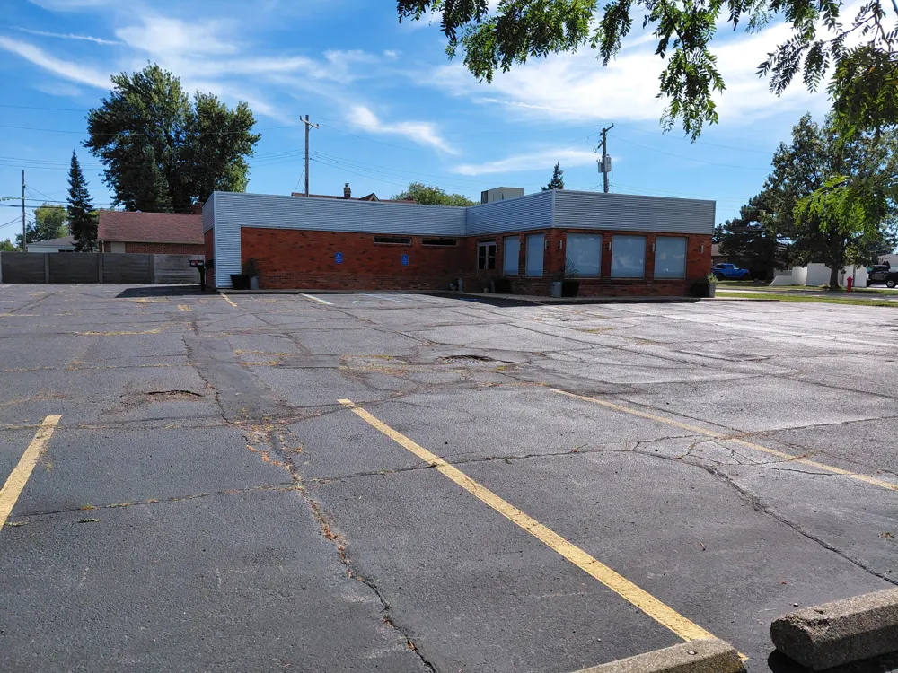 15975 Eureka Road Southgate City, MI 48195