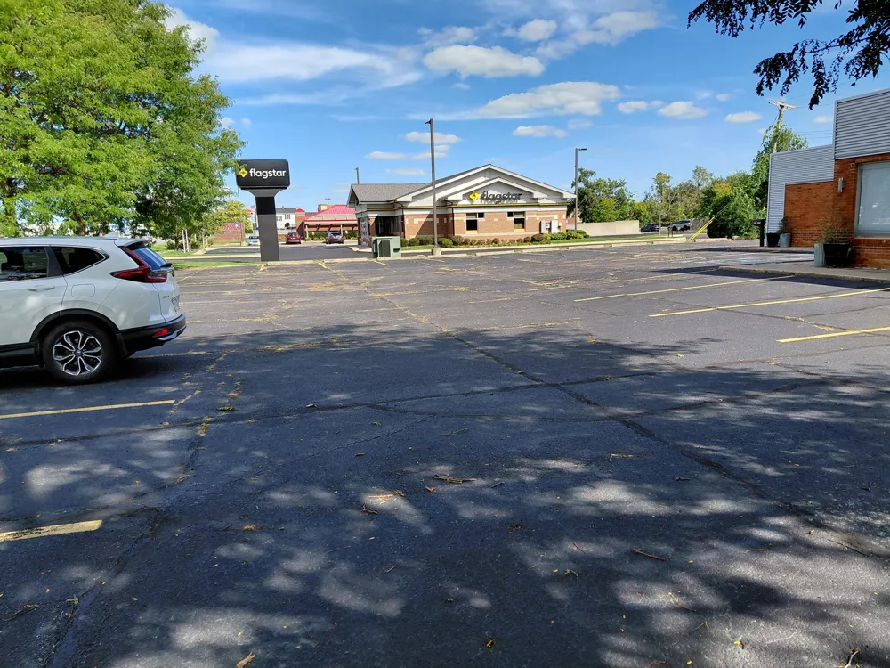 15975 Eureka Road Southgate City, MI 48195