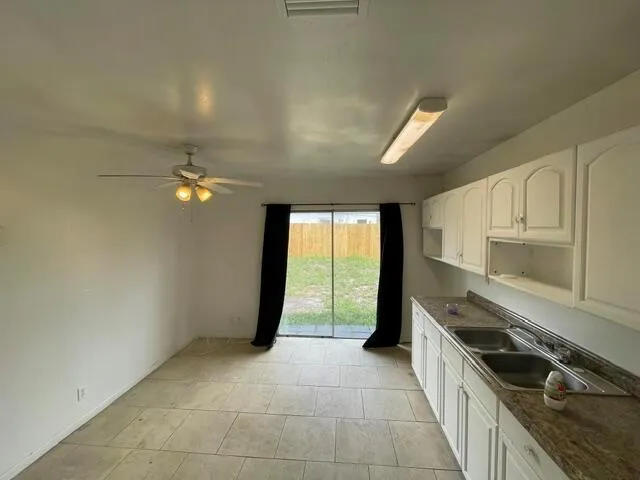 1104 W 24TH STREET Riviera Beach, FL 33404