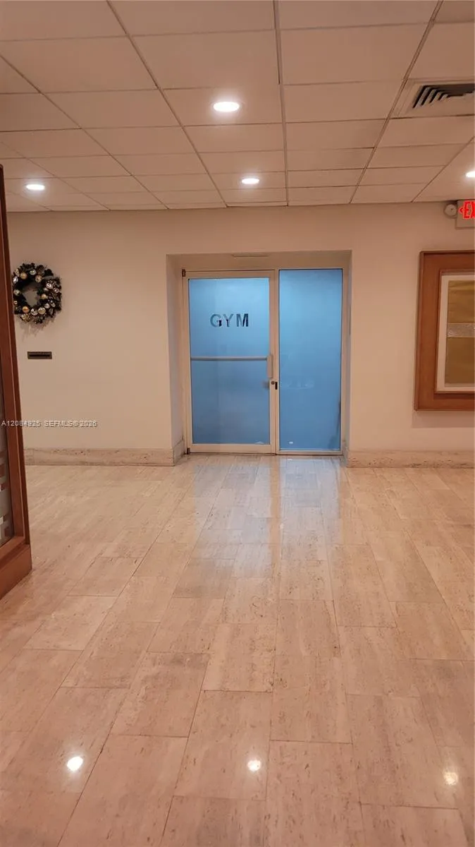 2899 Collins Ave #606 Miami Beach, FL 33140