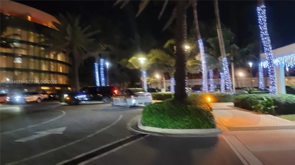 2899 Collins Ave #606 Miami Beach, FL 33140