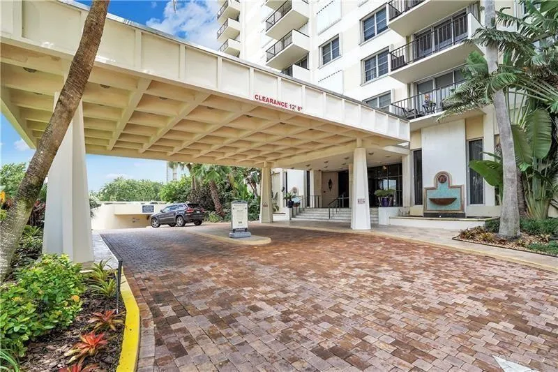 1900 S OCEAN BOULEVARD #2N Lauderdale By The Sea, FL 33062