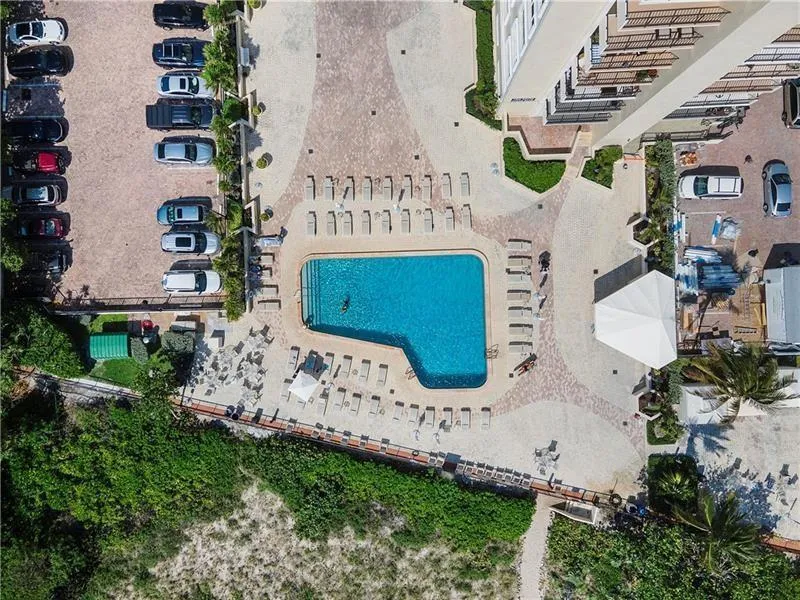 1900 S OCEAN BOULEVARD #2N Lauderdale By The Sea, FL 33062