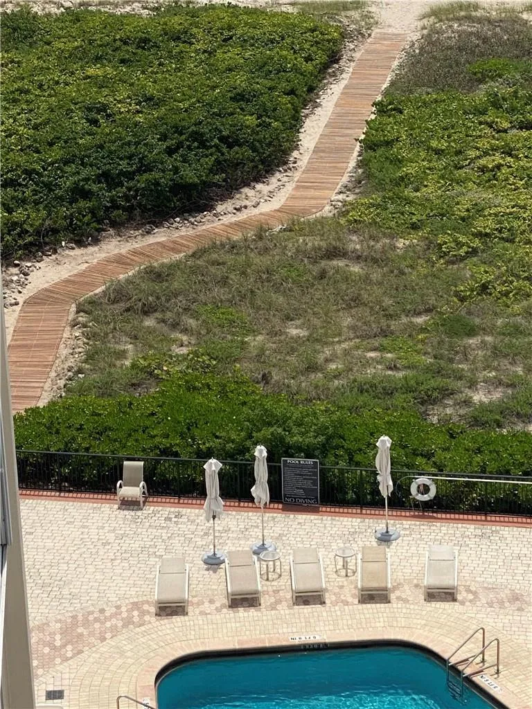 1900 S OCEAN BOULEVARD #2N Lauderdale By The Sea, FL 33062