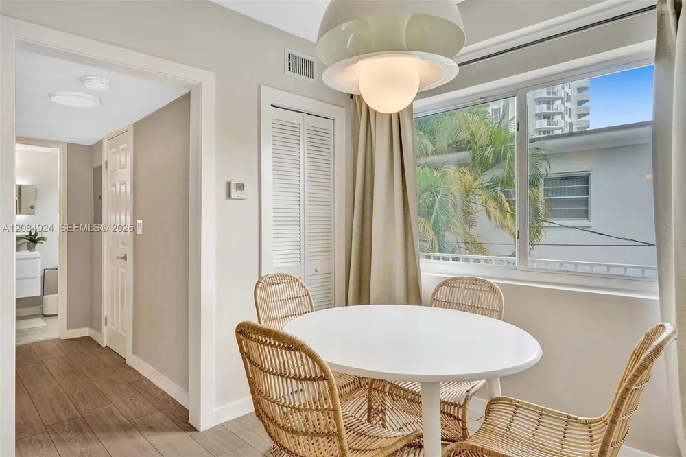 1415 16th St #4 Miami Beach, FL 33139