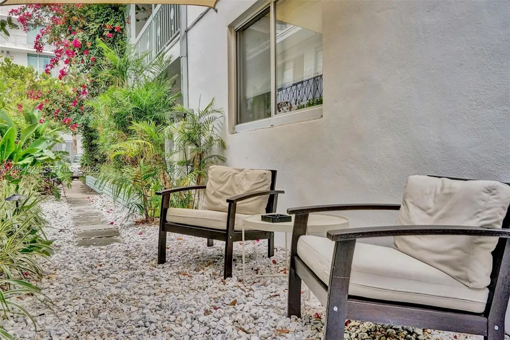 1415 16th St #4 Miami Beach, FL 33139