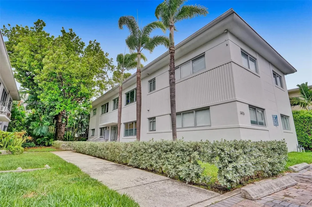 1415 16th St #4 Miami Beach, FL 33139