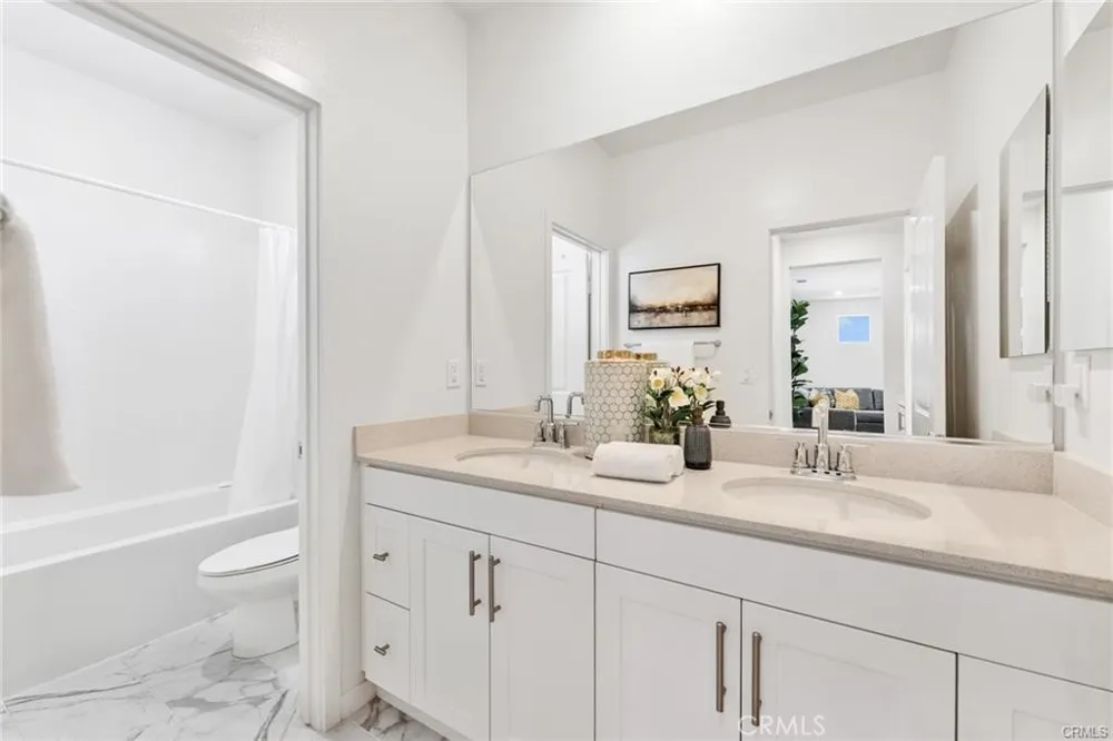 3691 S Nexa Paseo Ontario, CA 91761