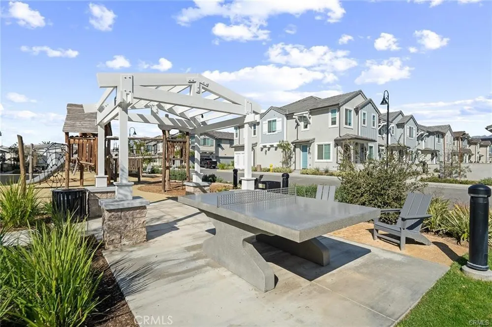 3691 S Nexa Paseo Ontario, CA 91761